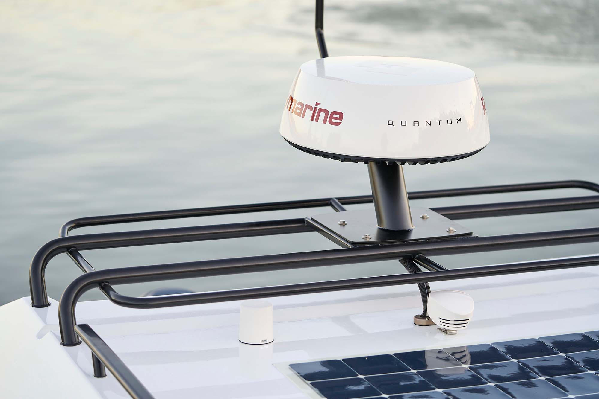 Buster Magnum Cabin and Raymarine Quantum radar