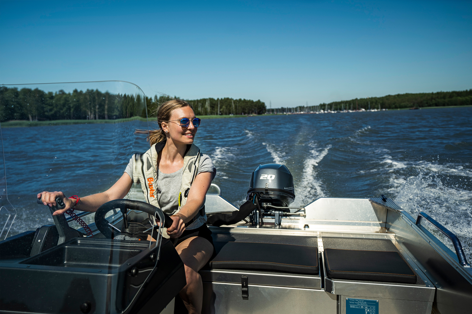 Buster aluminium boats at the boot 2023 Düsseldorf: Buster XSr with Yamaha F20 GEPL