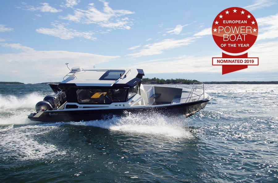 Powerboat of the year 2018 Buster Phantom Cabin aluminium boat