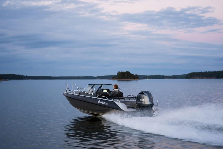 Buster XXL aluminium boat with a perfect trim