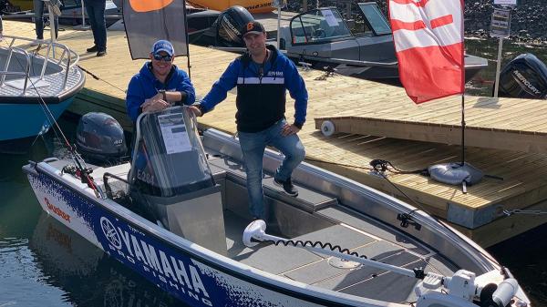 Buster-heittokalastusvene ja Yamaha Pro Fishing team: Jani Ollikainen ja Aleksi Juusti