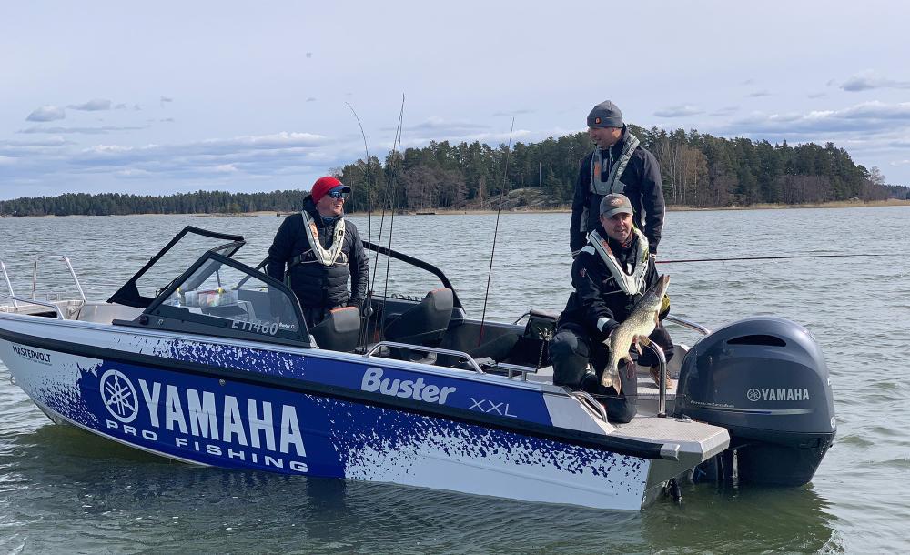 Yamaha Pro Fishing Team Buster XXL Fish