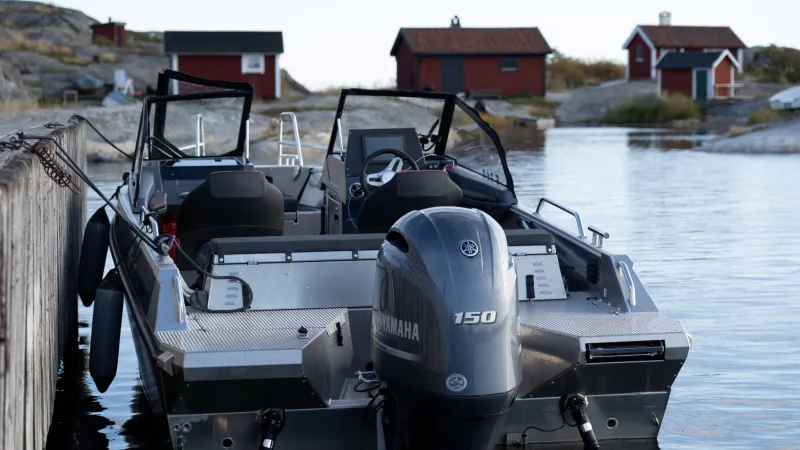 Buster XXL has practical bathing platforms