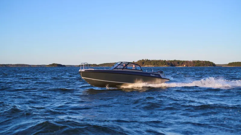 Buster Magnum aluminium boat